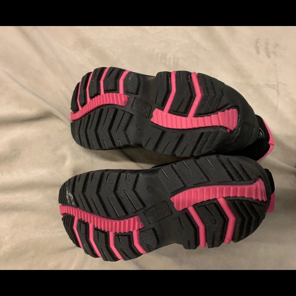 Totes boots - Picture 2 of 5
